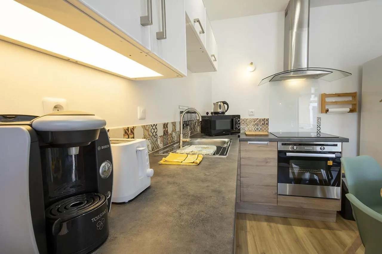 L'Emeraude - 1 A 4P - Wifi Fibre - Parking Gratuit Pont-d'Ain 0*,