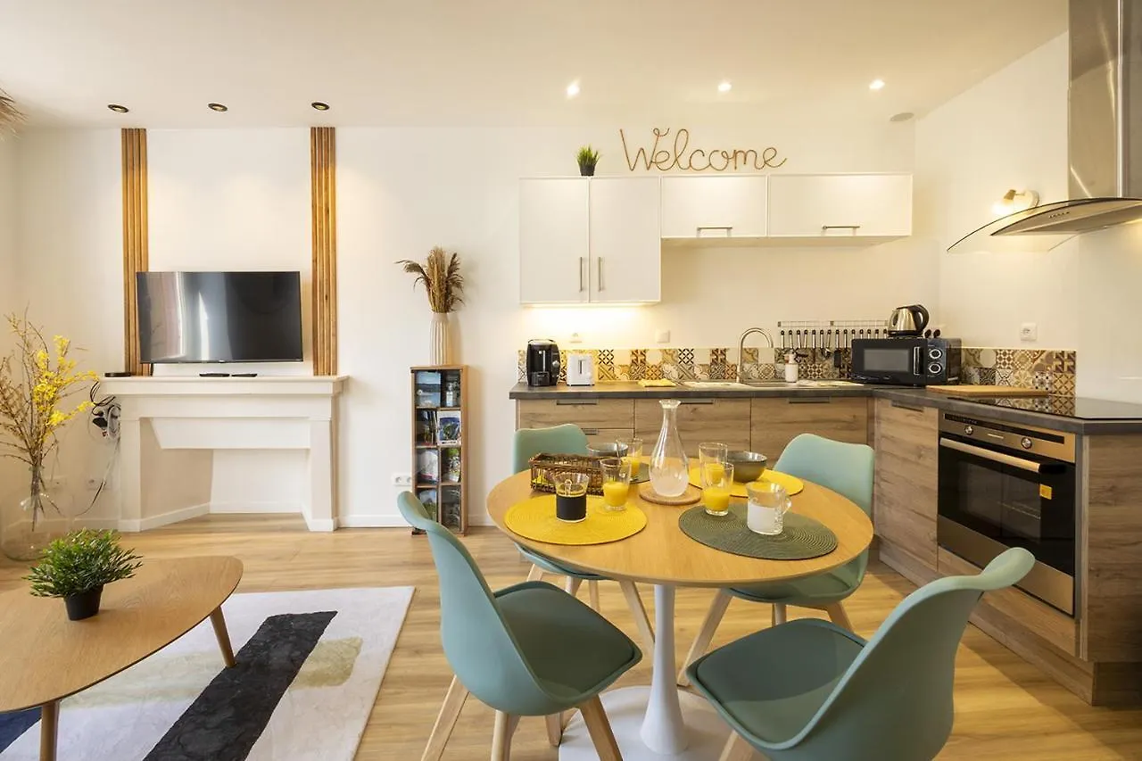 Apartment L'Emeraude - 1 A 4P - Wifi Fibre - Parking Gratuit Pont-d'Ain