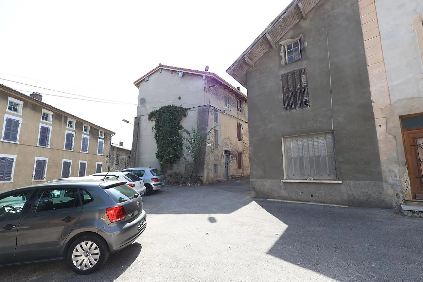 L'Emeraude - 1 A 4P - Wifi Fibre - Parking Gratuit Pont-d'Ain France