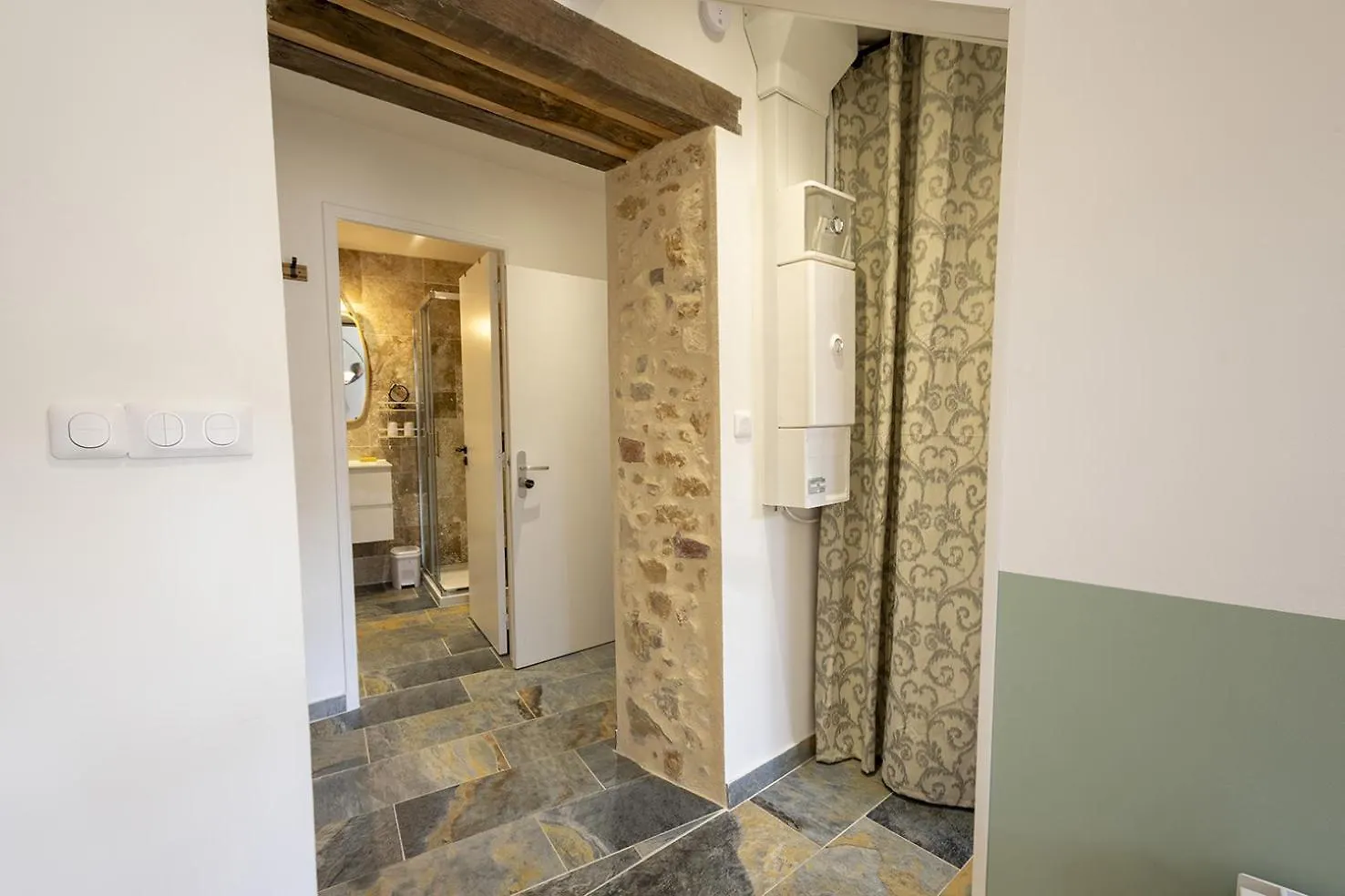 L'Emeraude - 1 A 4P - Wifi Fibre - Parking Gratuit Pont-d'Ain Apartment